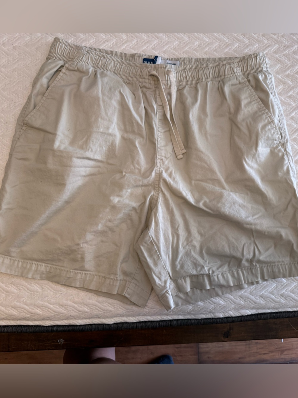 Old Navy Men's Khaki Elastic-Waist Athletic Shorts